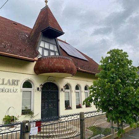 Villart Vendeghaz Keszthely Buitenkant foto